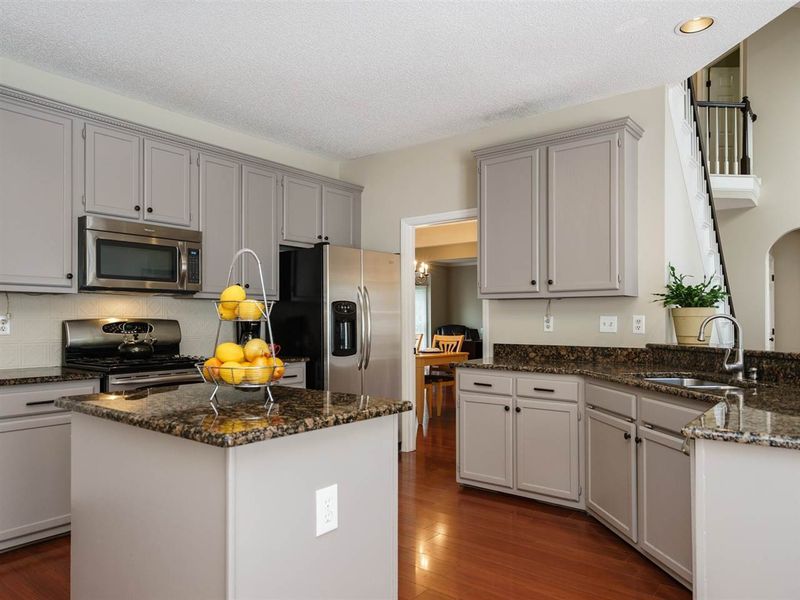 112 Maldon Dr, Cary, NC 27513