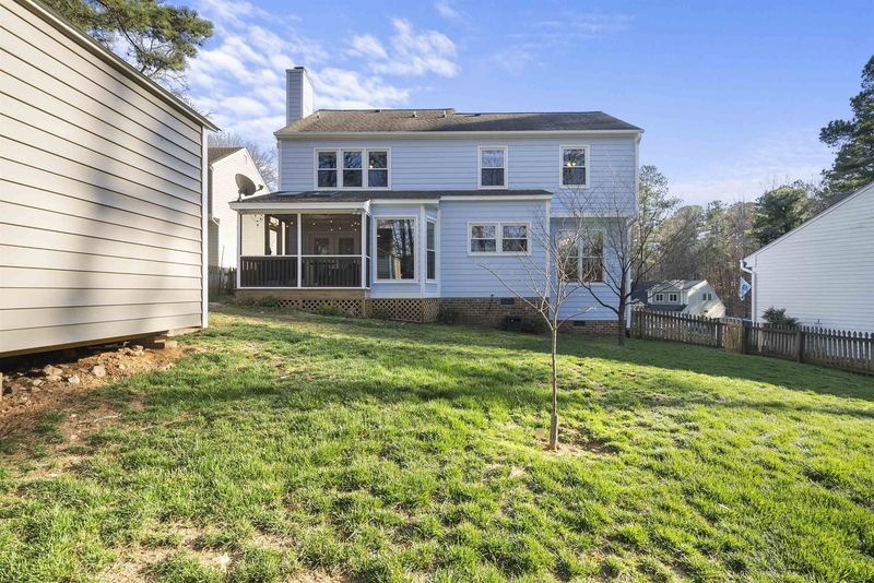 112 Mcintire Ln, Cary, NC 27513