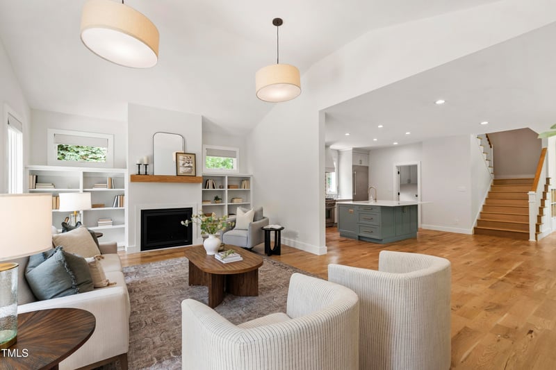 112 Meadowbrook Dr, Chapel Hill, NC 27514