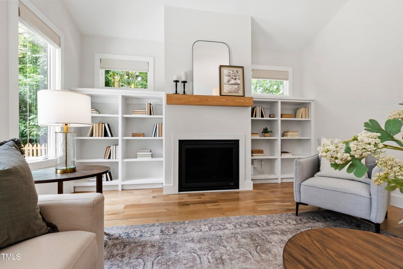 112 Meadowbrook Dr, Chapel Hill, NC 27514