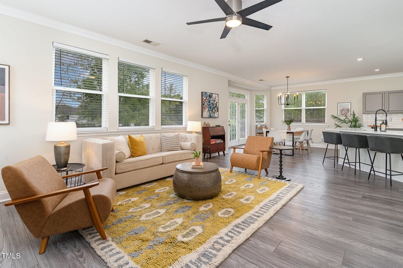 112 Mendells Dr, Holly Springs, NC 27540