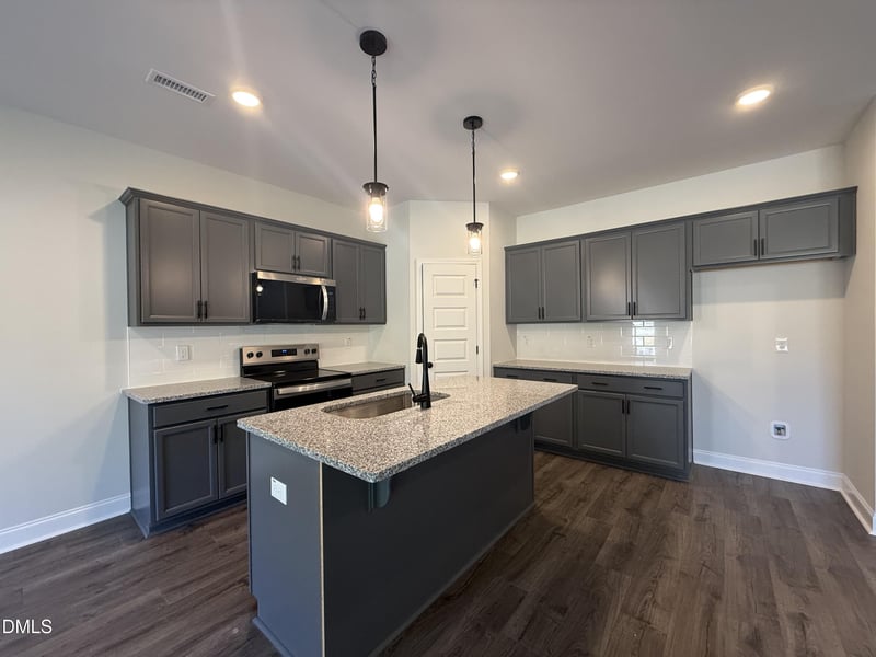 112 Mistflower St, Clayton, NC 27520