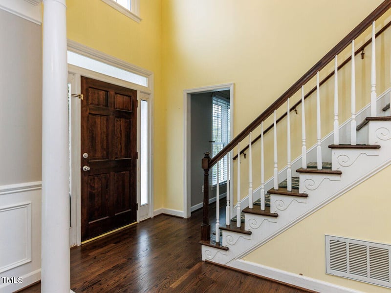 112 Muir Woods Dr, Cary, NC 27513