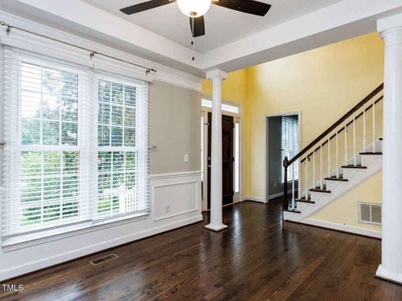 112 Muir Woods Dr, Cary, NC 27513