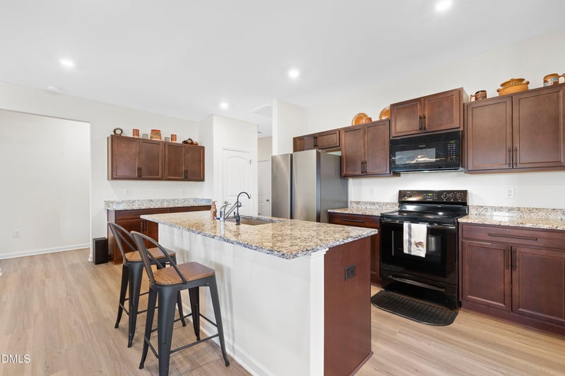 112 Napa Dr, Four Oaks, NC 27524