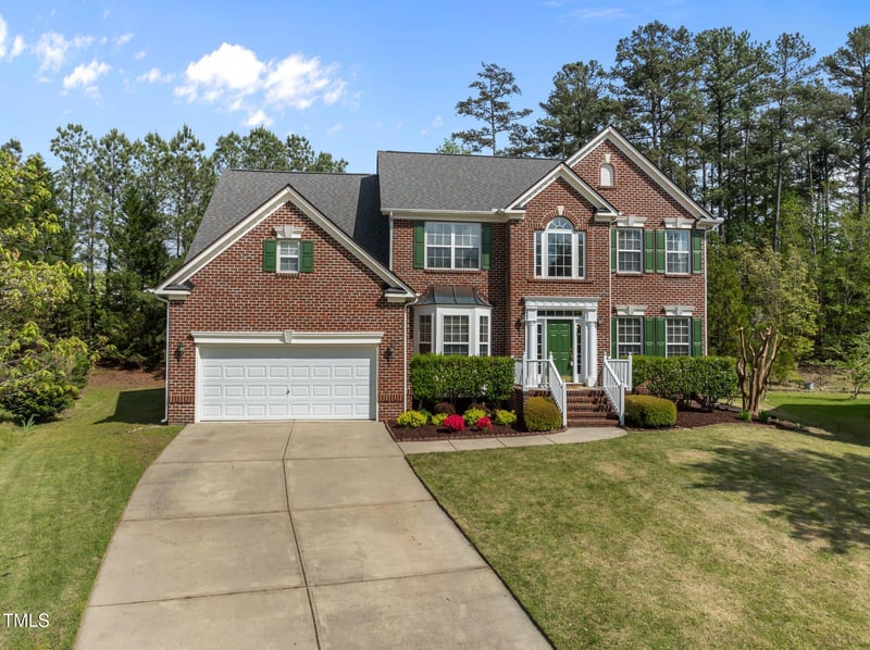 112 Natchez Ct, Cary, NC 27519