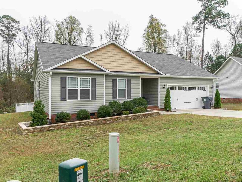 112 Newbury Dr, Angier, NC 27501