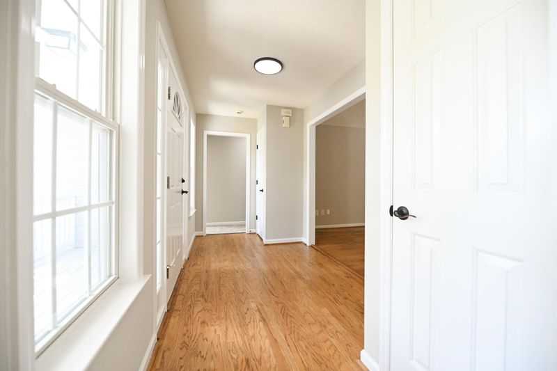 112 Nightshade Ln, Garner, NC 27529