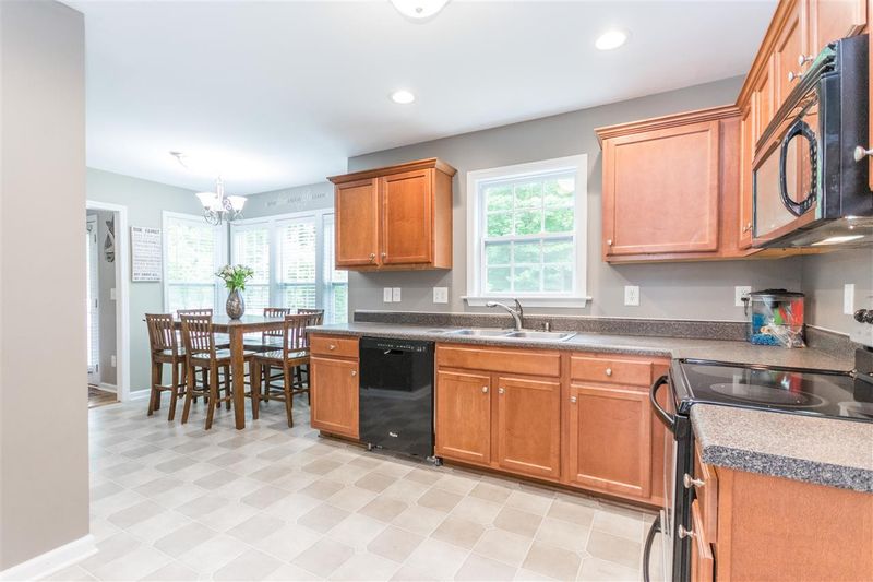 112 Northfield Dr, Angier, NC 27501
