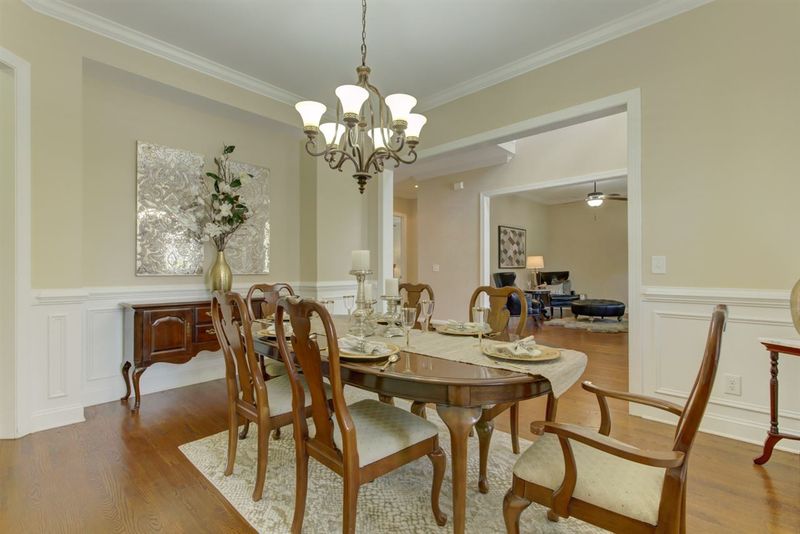 112 Oaken Pl, Apex, NC 27539