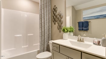 112 Ocean Mist Ln, Holly Springs, NC 27540