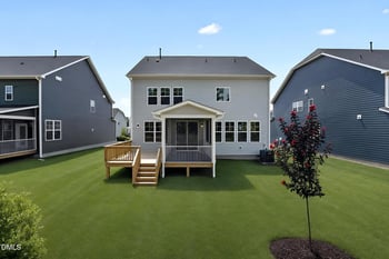 112 Ocean Mist Ln, Holly Springs, NC 27540
