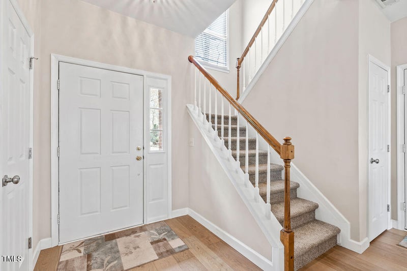 112 Oxpens Rd, Cary, NC 27513