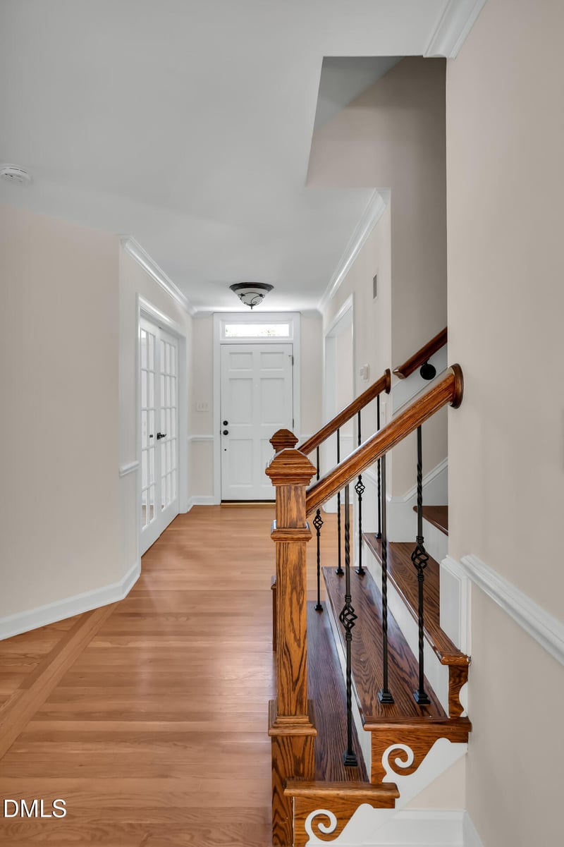 112 Parkmeadow Dr, Cary, NC 27519