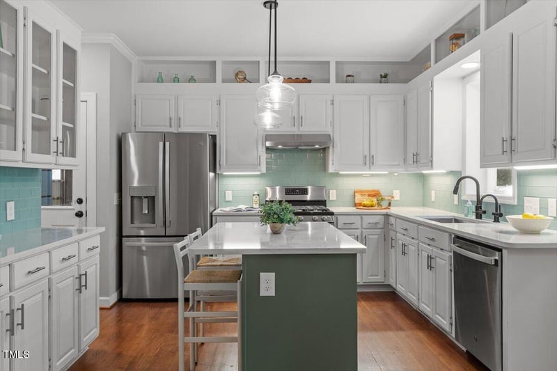 112 Parkspring Ct, Cary, NC 27519
