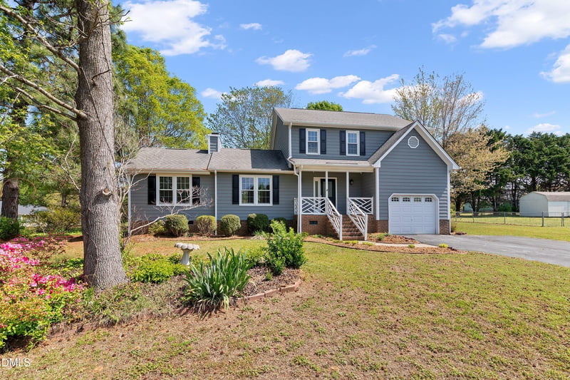 112 Pebble Dr, Clayton, NC 27520