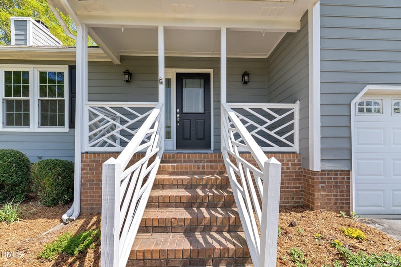 112 Pebble Dr, Clayton, NC 27520