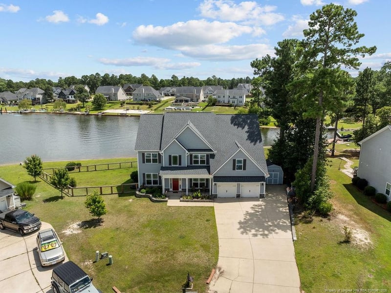112 Pelican Ct, Sanford, NC 27332