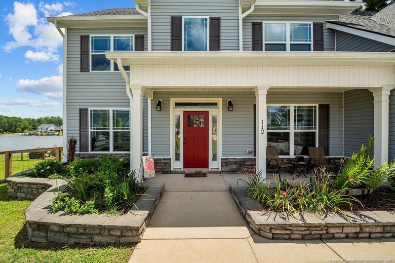 112 Pelican Ct, Sanford, NC 27332