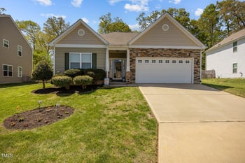 112 Pink Dogwood Ln, Mebane, NC 27302