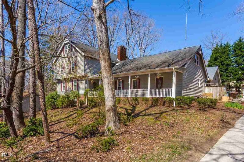 112 Queensferry Rd, Cary, NC 27511