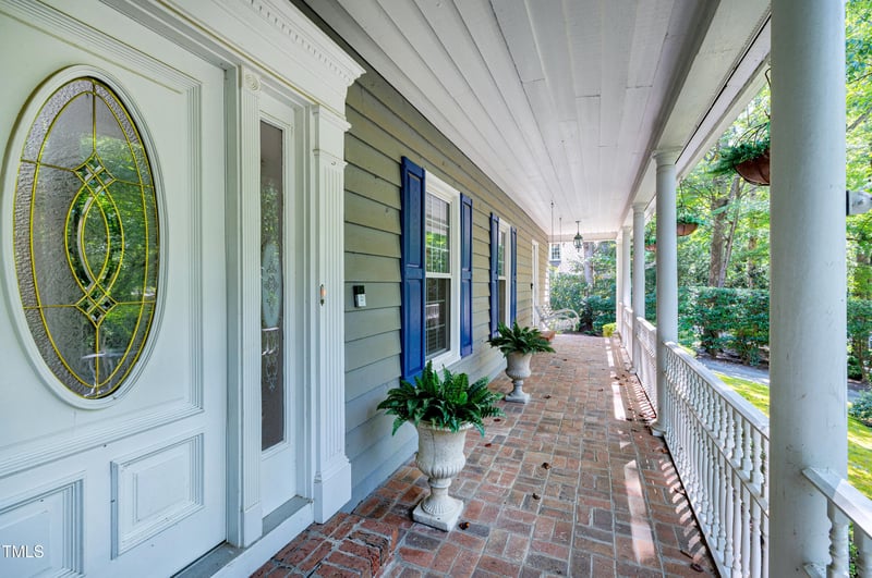 112 Queensferry Rd, Cary, NC 27511