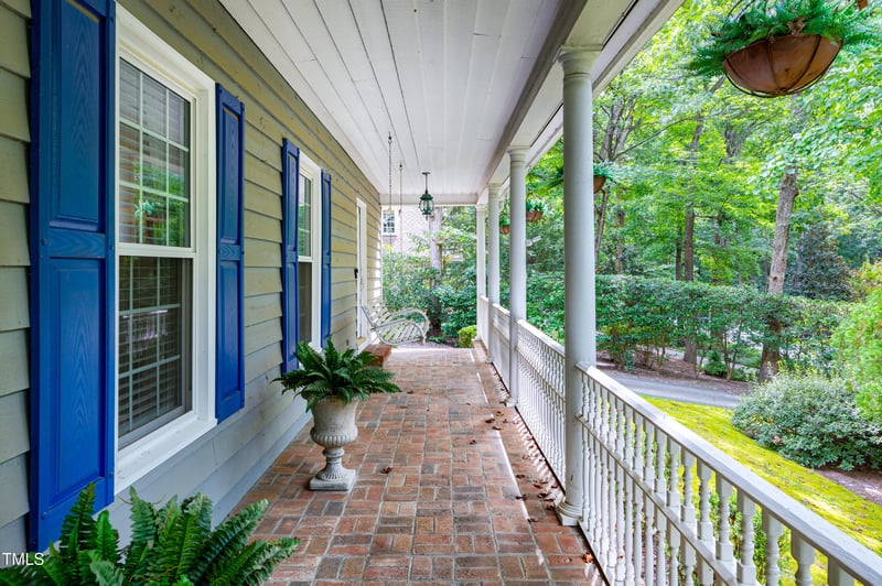 112 Queensferry Rd, Cary, NC 27511