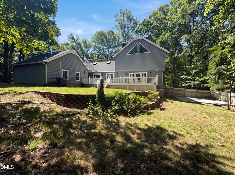 112 Queensferry Rd, Cary, NC 27511