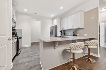 112 Radcliffe Ct, Clayton, NC 27527