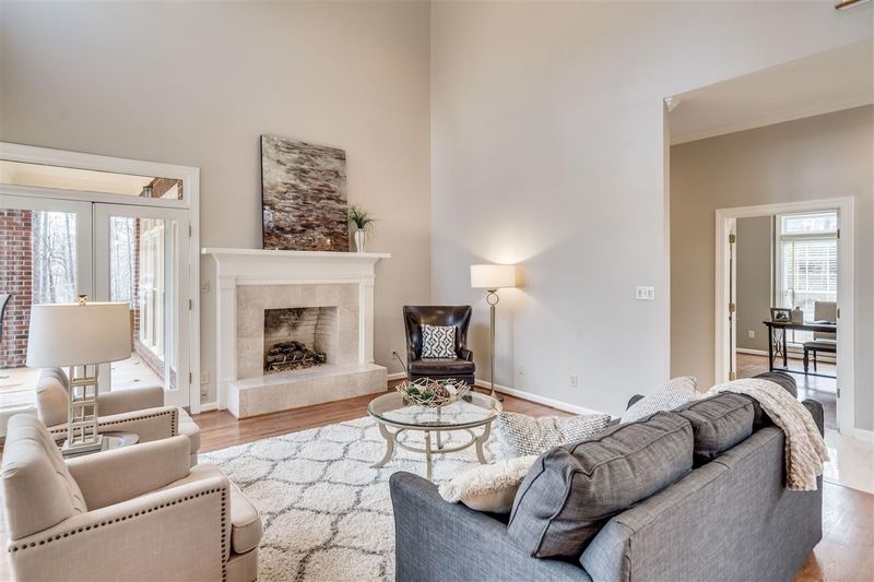 112 Red Bud Ln, Chapel Hill, NC 27514
