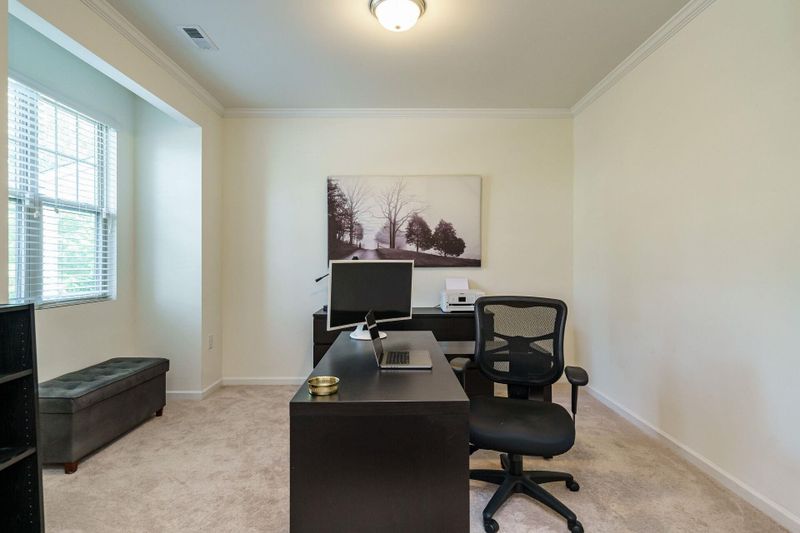 112 Red Robin Rd, Durham, NC 27703