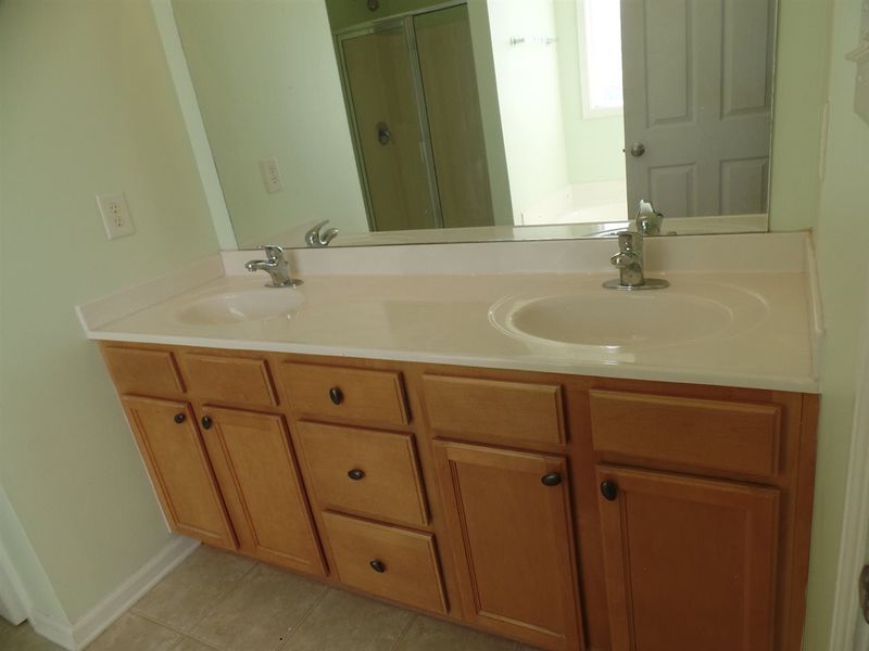 112 Reno Ave, Garner, NC 27529