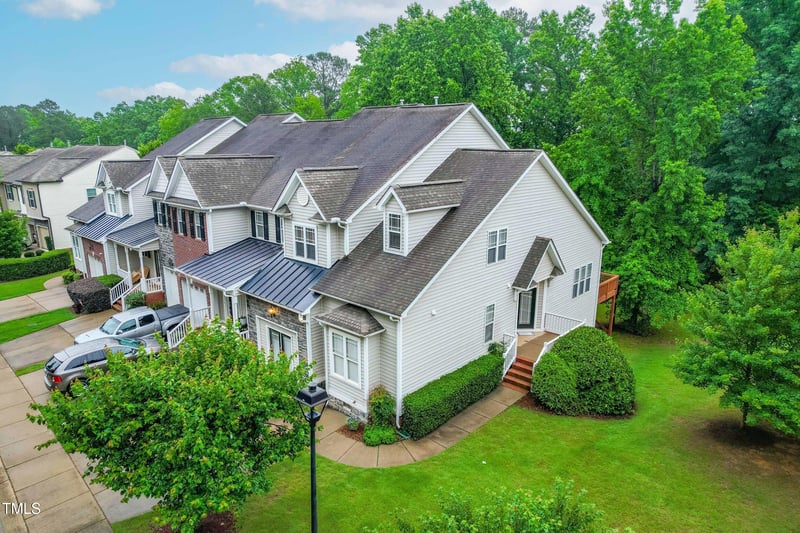 112 River Dell Townes Ave, Clayton, NC 27527
