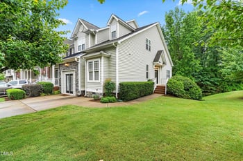 112 River Dell Townes Ave, Clayton, NC 27527