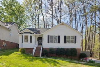 112 Rock Pointe Ln, Cary, NC 27513