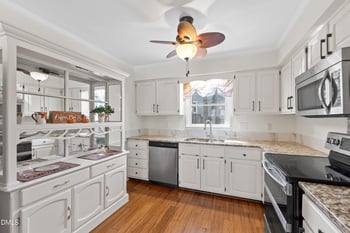 112 Rock Pointe Ln, Cary, NC 27513