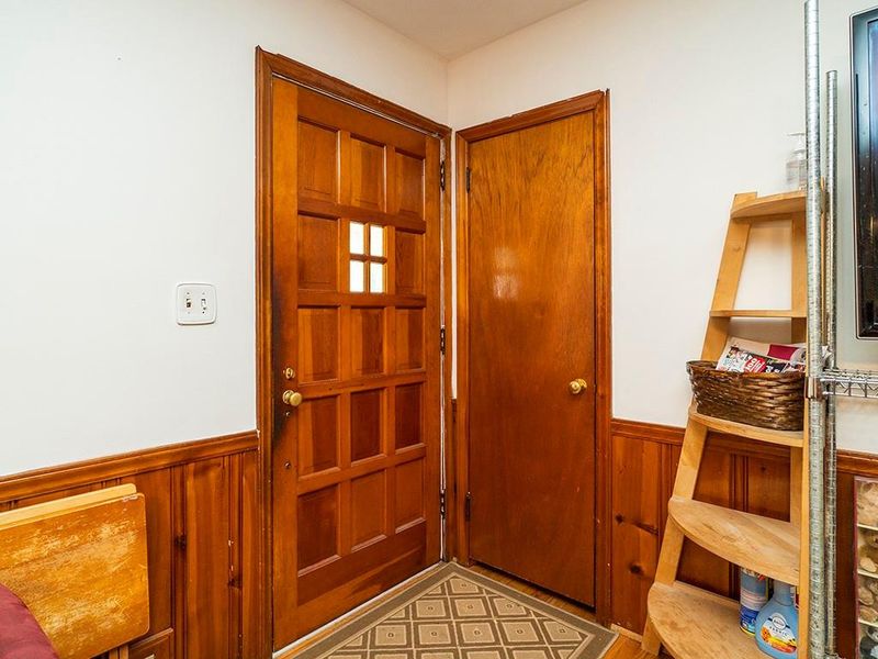 112 Rolling Rd, Burlington, NC 27217