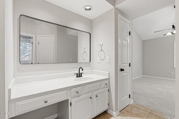 112 Romaine Ct, Cary, NC 27513