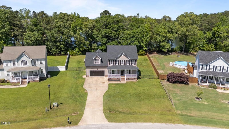 112 Roping Horn Way, Willow Springs, NC 27592