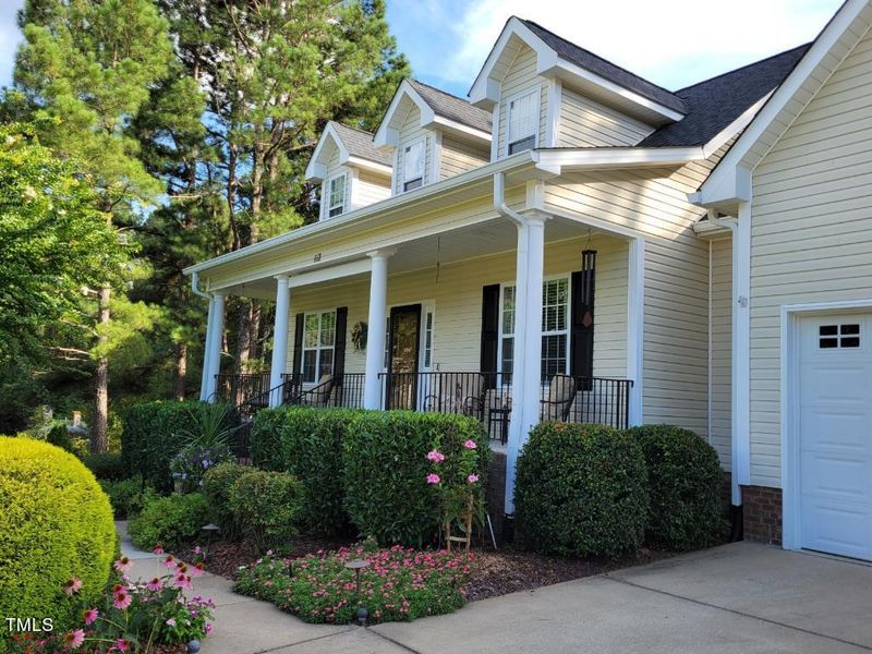 112 Round Pond Cir, Angier, NC 27501