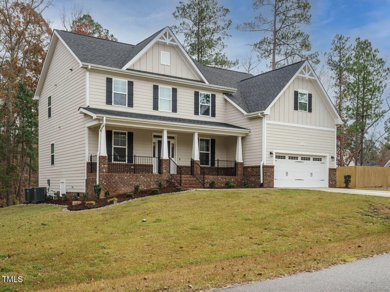 112 Roundrock Ln, Sanford, NC 27330
