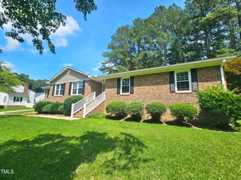 112 Saddletree Rd, Oxford, NC 27565