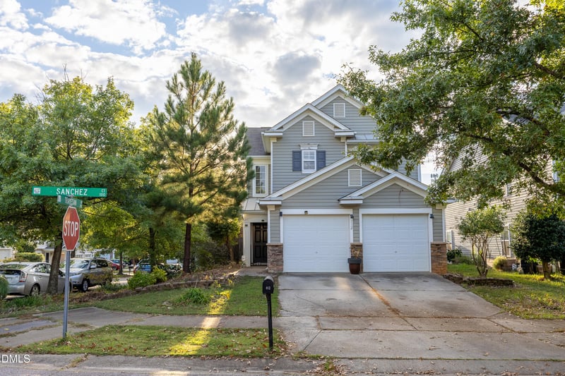 112 Sanchez Ct, Holly Springs, NC 27540