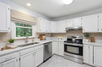 112 Sequoia Ct, Cary, NC 27513