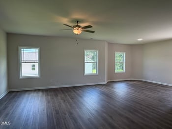 112 Shiloh Dr, Lillington, NC 27546