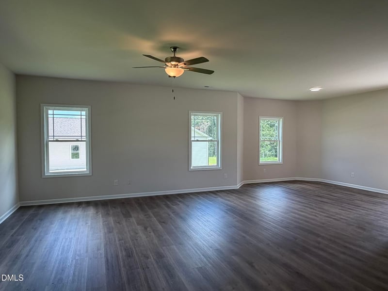 112 Shiloh Dr, Lillington, NC 27546