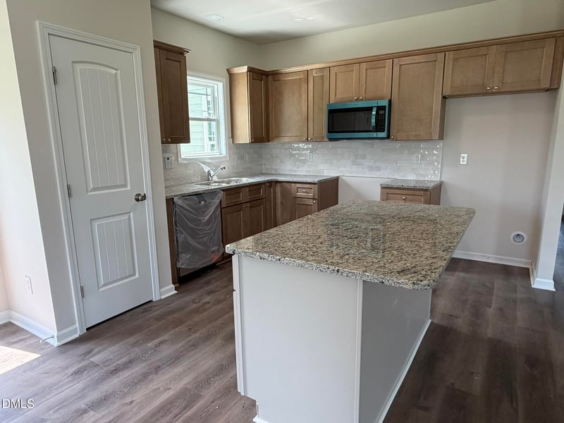 112 Shiloh Dr, Lillington, NC 27546