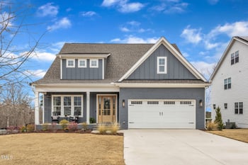 112 Sire Ct, Holly Springs, NC 27540