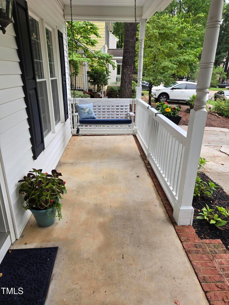112 Skyhawk Dr, Cary, NC 27519