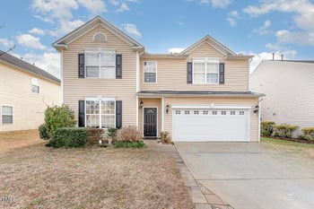 112 Smith Rock Dr, Holly Springs, NC 27540